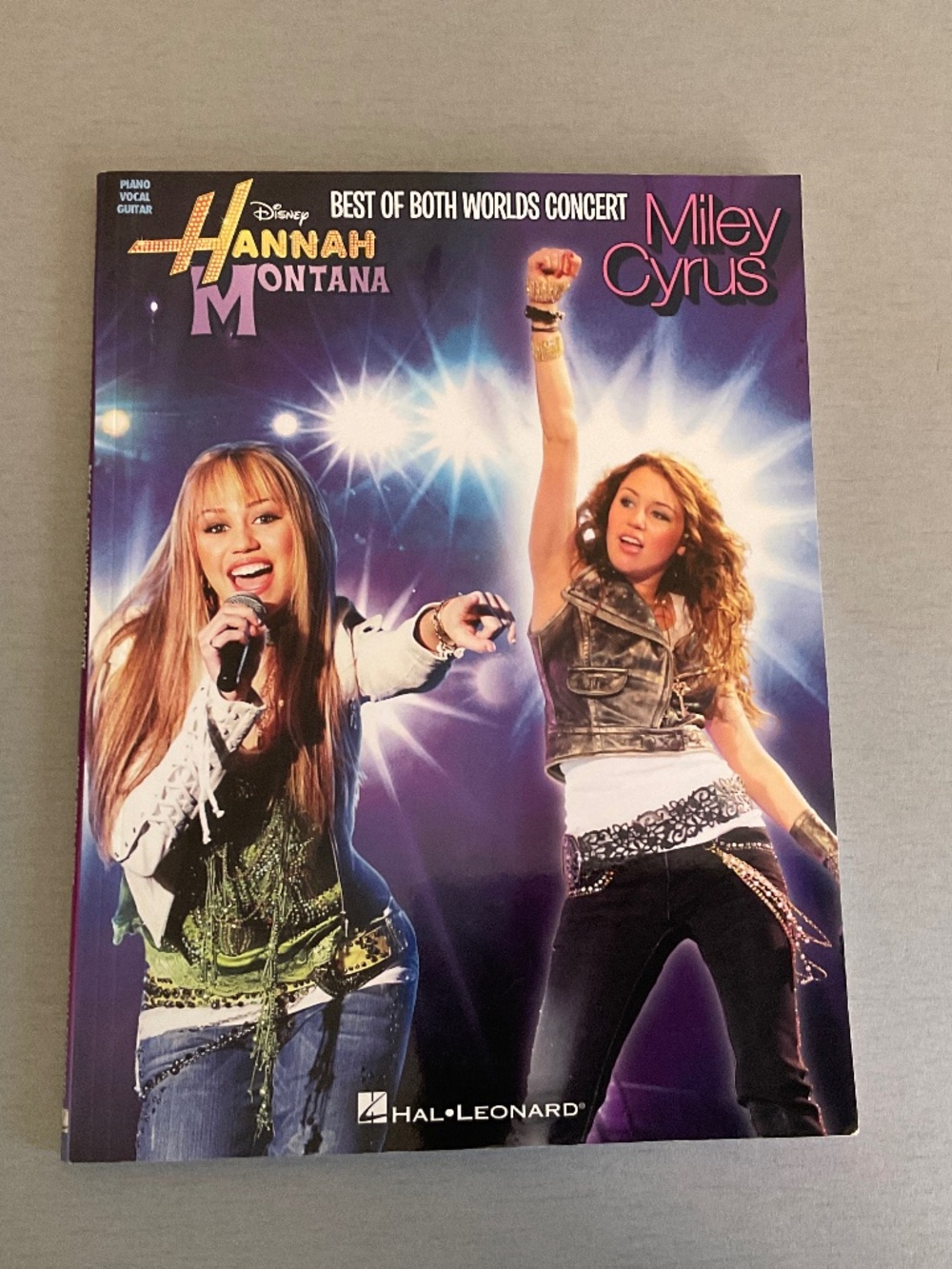 Hannah Montana / Miley Cyrus Best of Both Worlds Concert